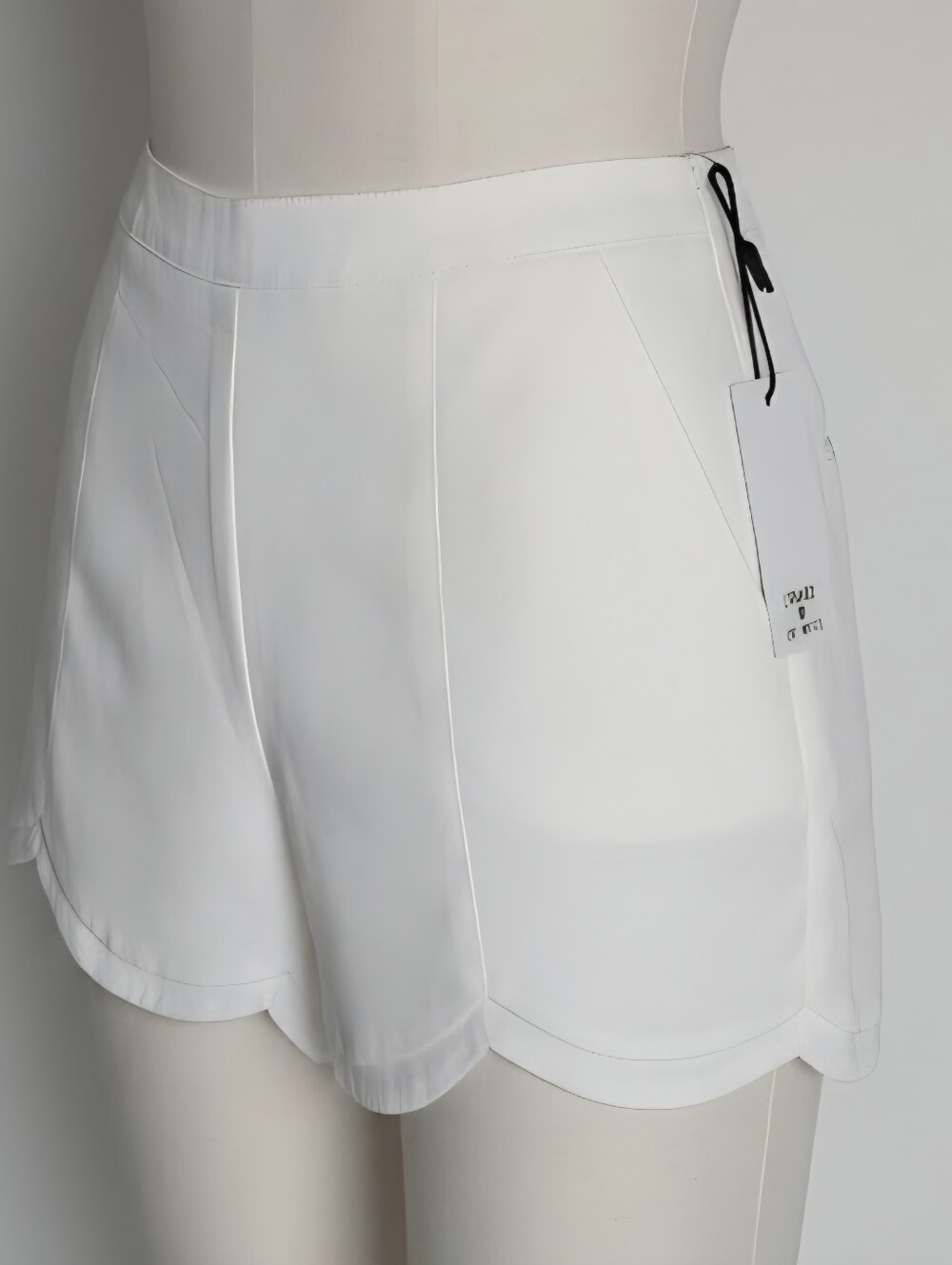 White Women’s Tailored Scallop Hem Shorts